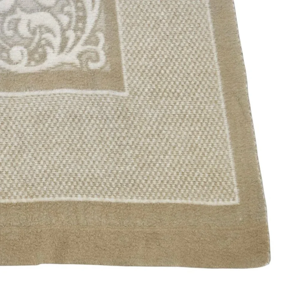 VTG Cream Beige Reversible Damask Floral Coverlet Bedspread French‎ Twin Full